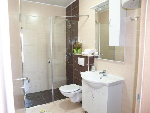 Vannituba majutusasutuses Apartman Marija