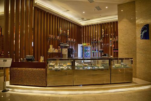 Фотография из галереи Novotel Visakhapatnam Varun Beach в Вишакхапатнаме