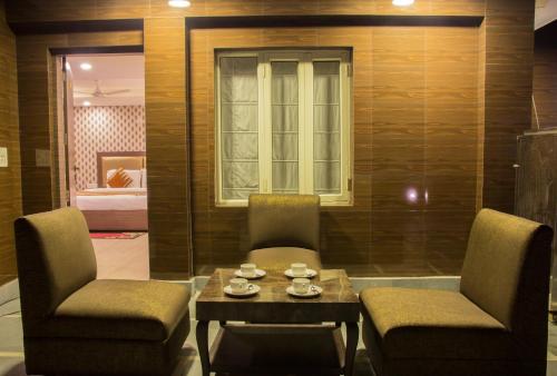 Foto da galeria de Hotel Pawan Plaza Near Sir Ganga Ram Hospital em Nova Deli