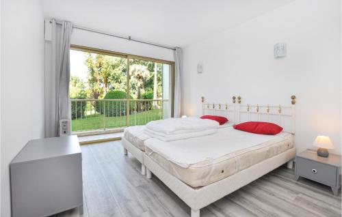 Nice Apartment In Cannes With House Sea View