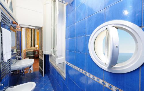 Bagno di Villa Principessa Pool and Sea Access by Amalfivacation
