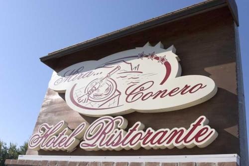 Сертификат, награда, вывеска или другой документ, выставленный в Hotel Ristorante Mira Conero