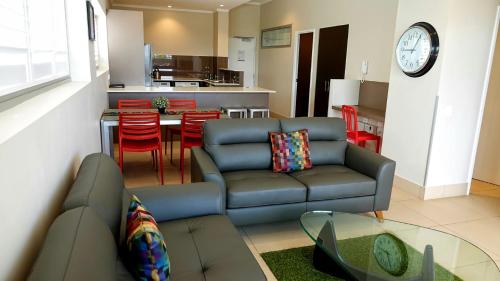 Η κουζίνα ή μικρή κουζίνα στο Laguna Serviced Apartments