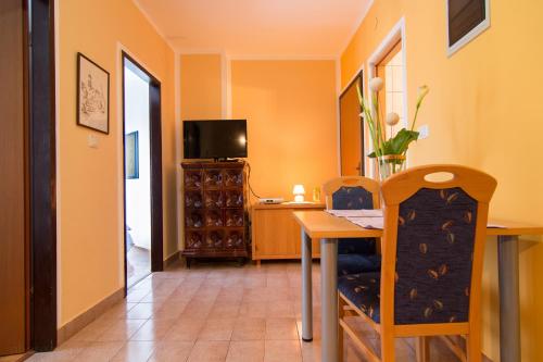 Apartments-Kristina-Fazana 2