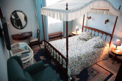永河畔拉羅什的住宿－Cit'Hotel Marie Stuart，相簿中的一張相片