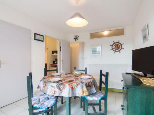 Apartment Les Rives du Lac-6 by Interhome