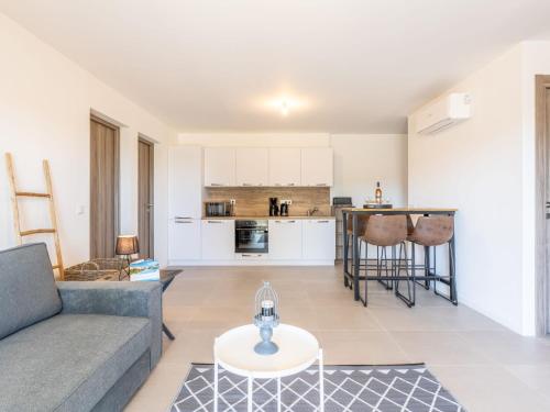 Apartment St Joseph-1 by Interhome