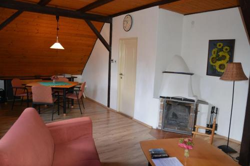 Χώρος καθιστικού στο Holiday Home Abertamy
