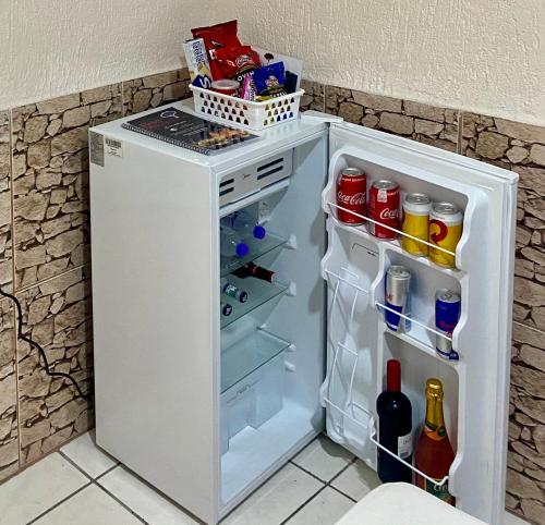 Una cocina o cocineta en Hotel Praça da Árvore - São Paulo Expo