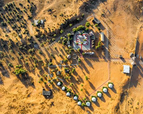 Letecký snímek ubytování The Dunes Camping & Safari RAK