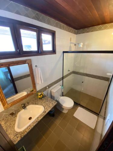 Bilik mandi di Apart Hotel Forte Blu