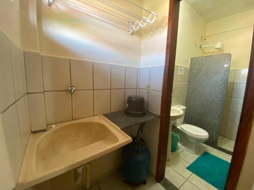 Kamar mandi di Residencial Varandas de Setiba