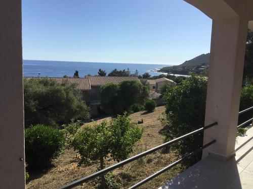 Photo de la galerie de l'établissement Villa indépendante climatisée Tiuccia Bord de mer, à Casaglione