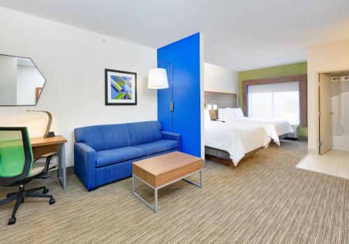 Katil atau katil-katil dalam bilik di Holiday Inn Express & Suites - Austin - Round Rock by IHG