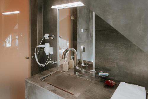 Vonios kambarys apgyvendinimo įstaigoje Living In Delta - Casa de vacanta