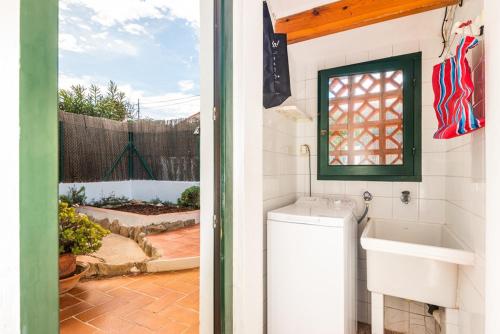 Ένα μπάνιο στο Ca L'avi i S'Avia - Punta Prima