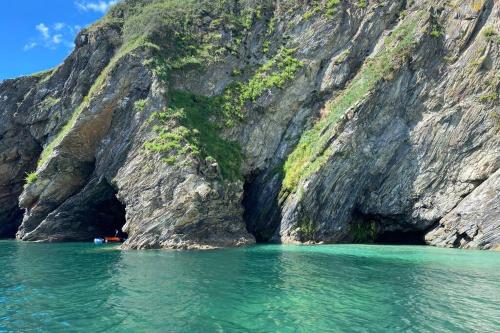 ファルマスにあるThe Boardroom at The Beach Houseのギャラリーの写真