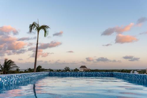 The swimming pool at or close to Hotel MAYARI Holbox