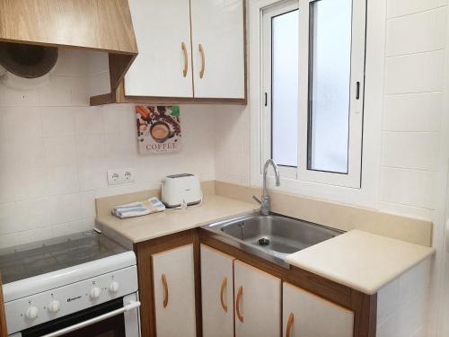 Kuchyňa alebo kuchynka v ubytovaní Apartamentos Franch