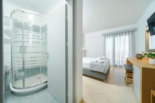 Gallery image of Sunny Hotel Thassos in Chrysi Ammoudia