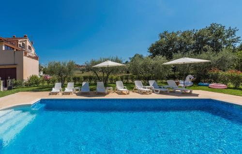 Apartment Complex Vetrina-Shared Pool