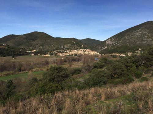 Φυσικό τοπίο κοντά σε αυτή η παραθεριστική κατοικία