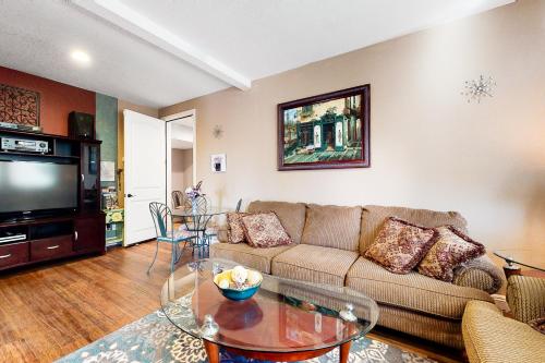 Big Bear Lodge Apartment – Photos 4