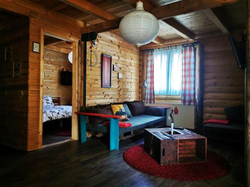 Una cama o camas en una habitación de Šum Apartmani - Stara planina