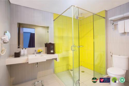 Ванна кімната в KHAS Malioboro Hotel