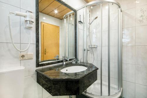 Koupelna v ubytování Apartpension Kappacher