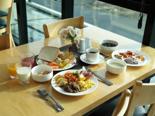 Mad på resortet eller i nærheden