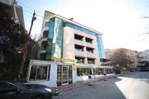 Το κτήριο όπου στεγάζεται  το ξενοδοχείο