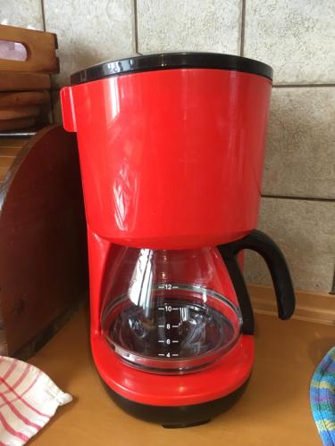 Kemudahan buat kopi dan teh di Birdshouse Parang