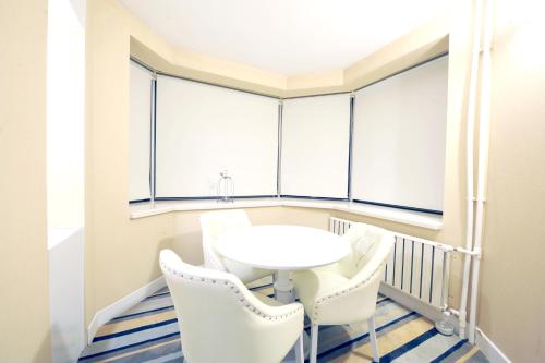 Χώρος καθιστικού στο Grand Nora Hotel