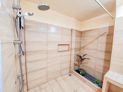 Un baño de Shoreline Grand