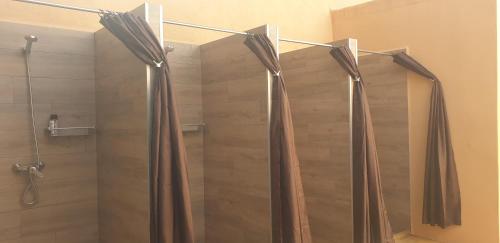 Koupelna v ubytování Apartamento con jardín a 11 metros de la playa. SE.