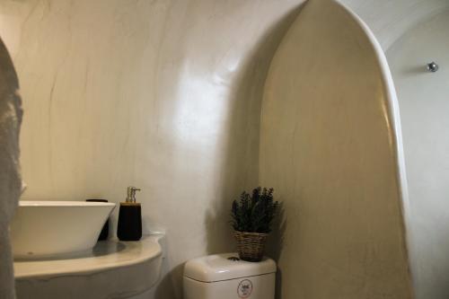 Bilik mandi di Casa Sigala cave