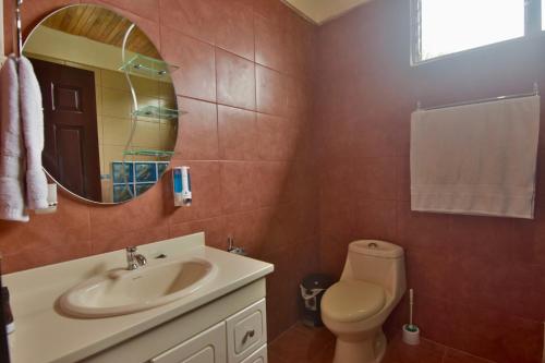 Ванна кімната в Casa Amarilla