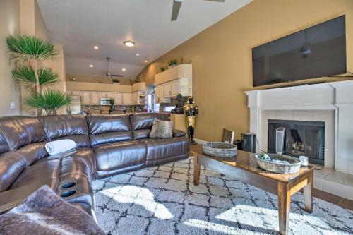 Luxe Ahwatukee Foothills Villa - Pets Welcome