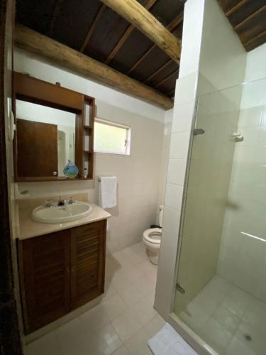 Bathroom sa Hotel Refugio Pozo Azul