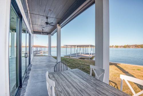 Lakeside Granbury Retreat with Patio and Fire Pit