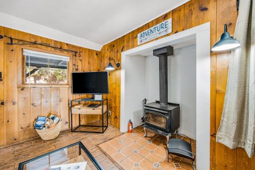 Creekside Cabin – Photos 3