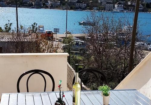 Holiday home Neve - 30 m from sea