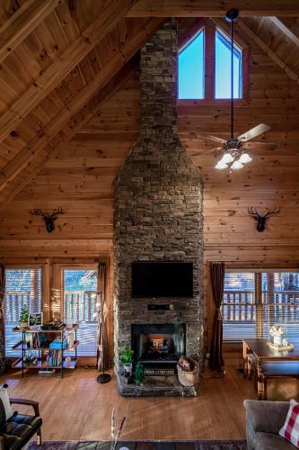 Summer Special! NERF Party, Pool, HotTub, Pet Friendly photo 20