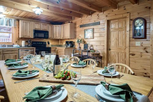 Summer Special! NERF Party, Pool, HotTub, Pet Friendly photo 5