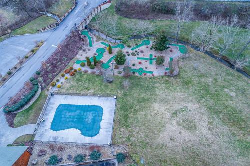 Summer Special! NERF Party, Pool, HotTub, Pet Friendly photo 75