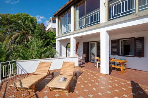 La Casa Ingrid - Beach front Banjole