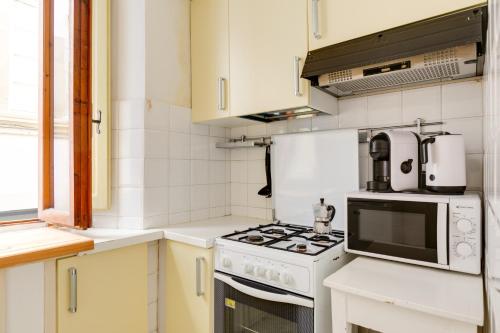 GuestHost - Parioncino Central and Cozy Apartment