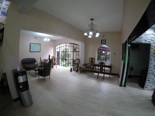 Χώρος καθιστικού στο La Bergerac Boutique Hotel