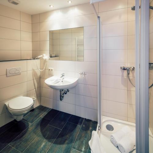 Salle de bains dans l'établissement Die Reblaus
